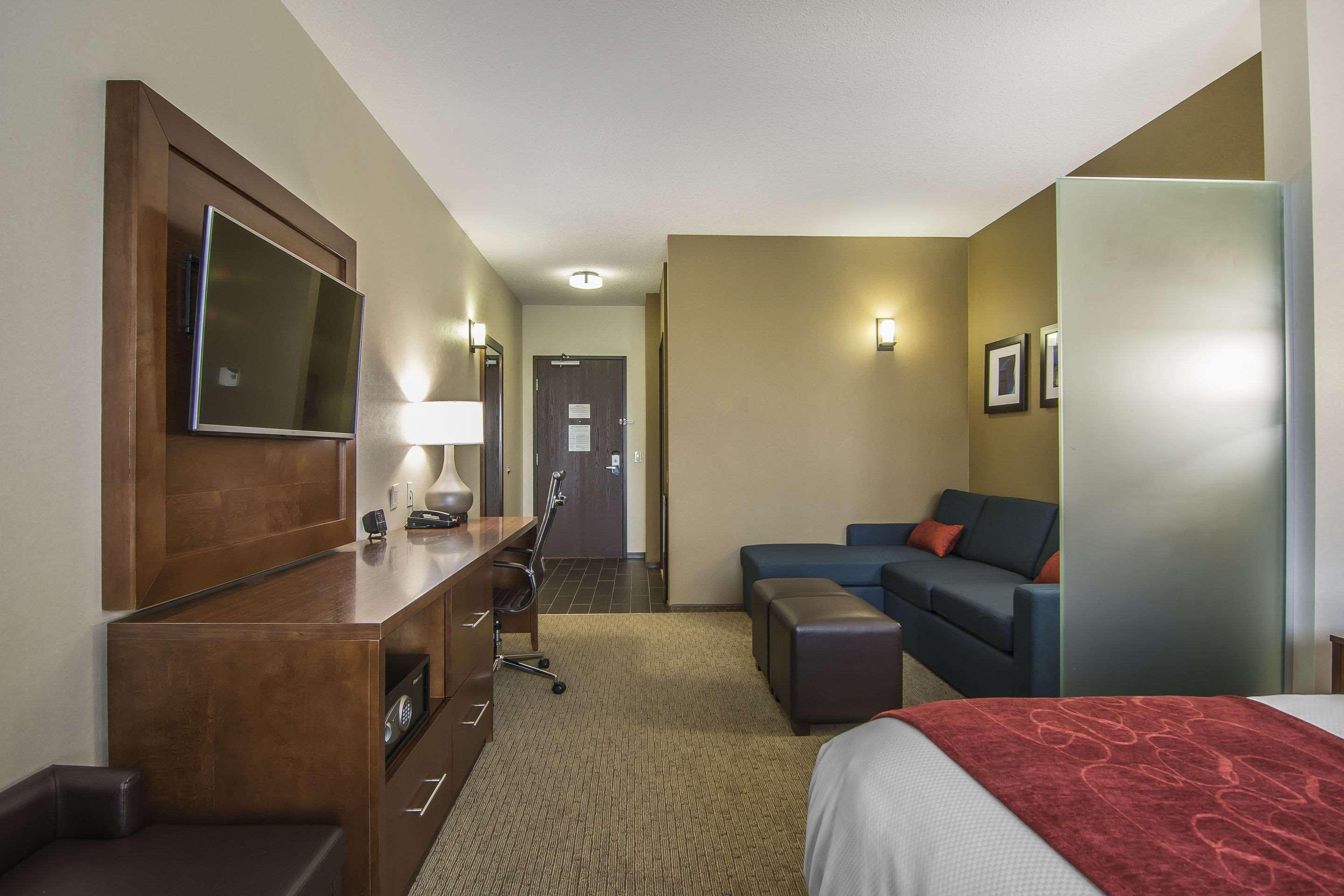 Comfort Suites Regina Exteriör bild