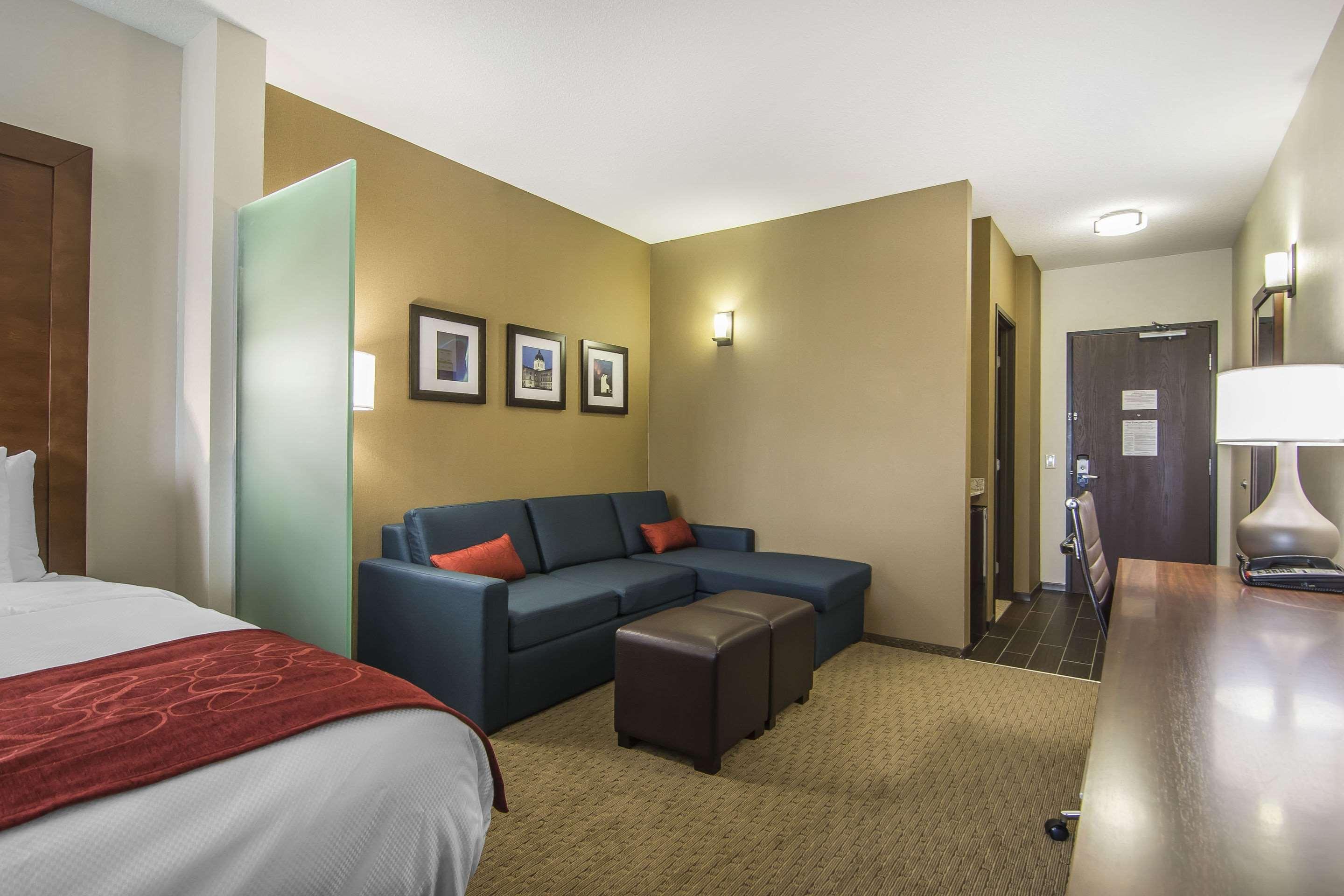 Comfort Suites Regina Exteriör bild