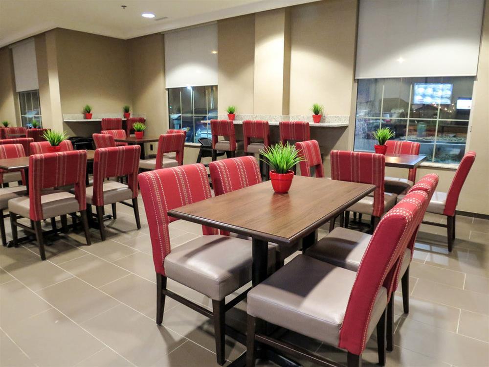 Comfort Suites Regina Exteriör bild